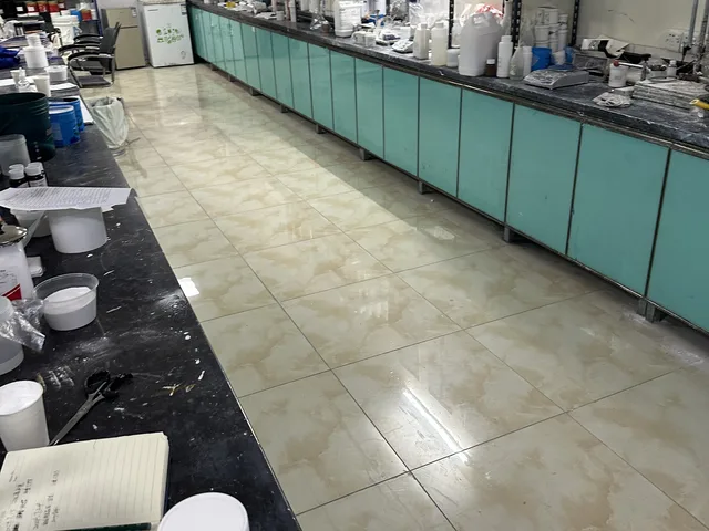 YQ Paint QC laboratory
